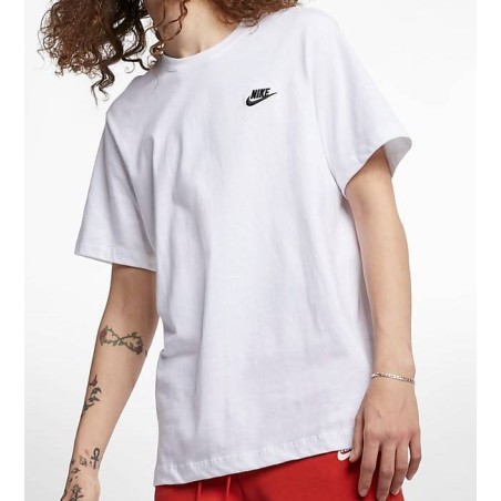 Camiseta Nike Sportswear Club