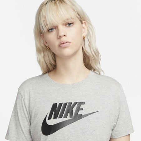 Camiseta Nike Sportswear Essentials