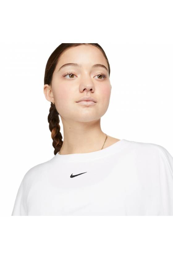 Camiseta Nike Sportswear Essential Oversize